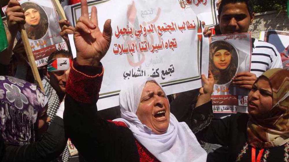 3 Tahanan Wanita Palestina Lakukan Mogok Makan Untuk Memprotes Penganiaayan Di Penjara Israel